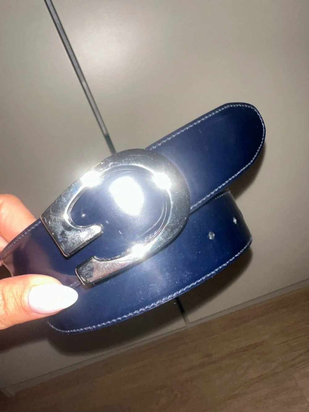 Gucci Navy Blue 80’s Vintage Leather Belt with Silver 'G' Buckle 80-32